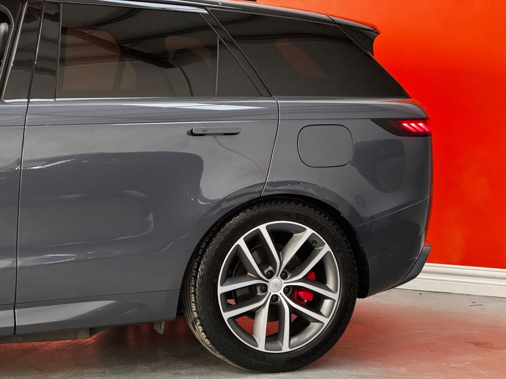 2025 Land Rover Range Rover Sport