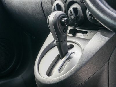 2014 Mazda Demio