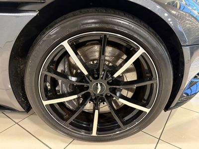 2022 Aston Martin DB11