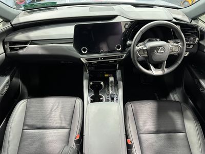 2025 Lexus RX450h+