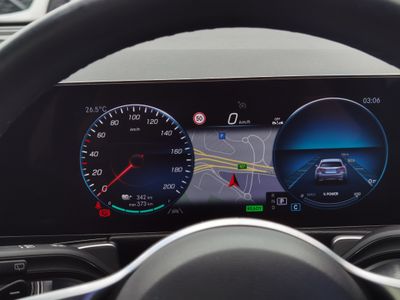 2023 Mercedes-Benz EQB