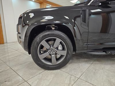 2025 Land Rover Defender