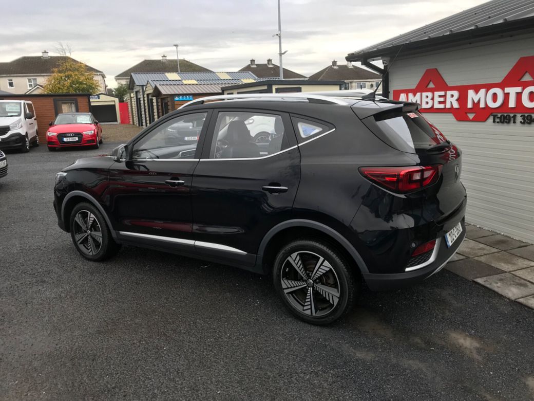2021 MG ZS