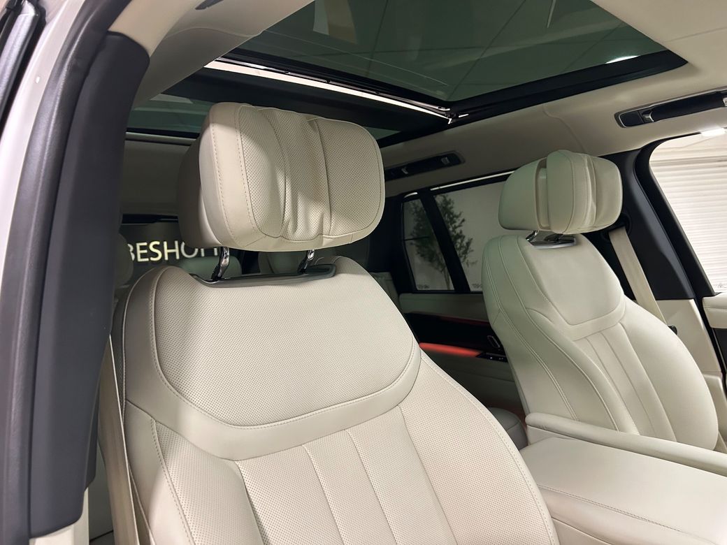 2025 Land Rover Range Rover
