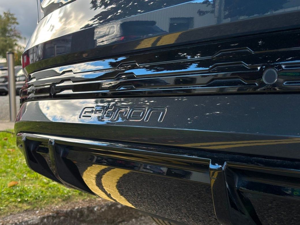 2024 Audi Q8 e-tron