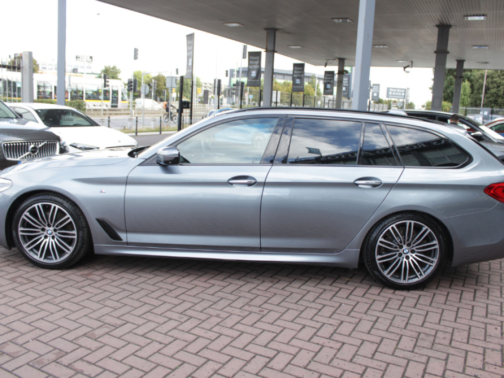 2017 BMW 523