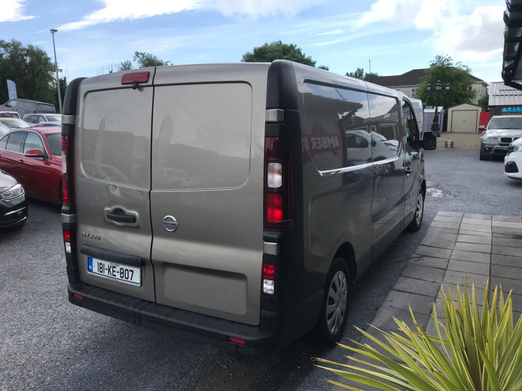 2018 Nissan NV300