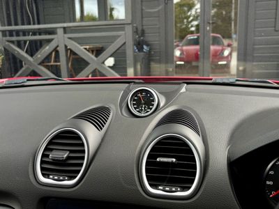 2021 Porsche Cayman
