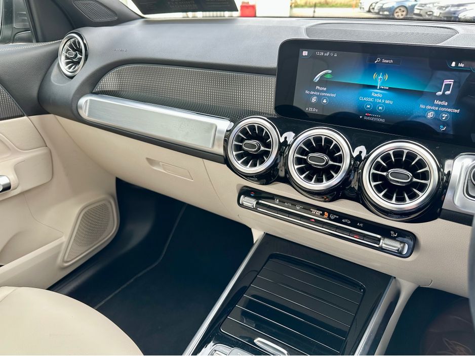 2022 Mercedes-Benz GLB Class