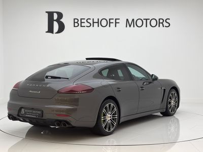 2016 Porsche Panamera