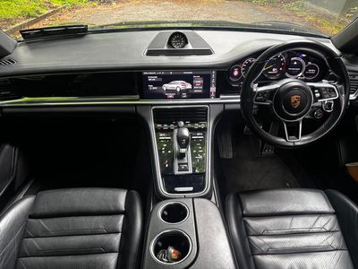2019 Porsche Panamera
