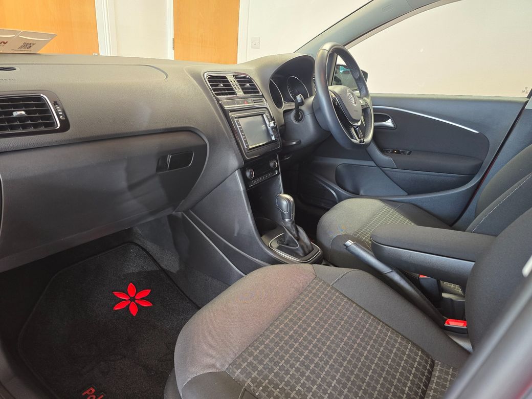 2017 Volkswagen Polo