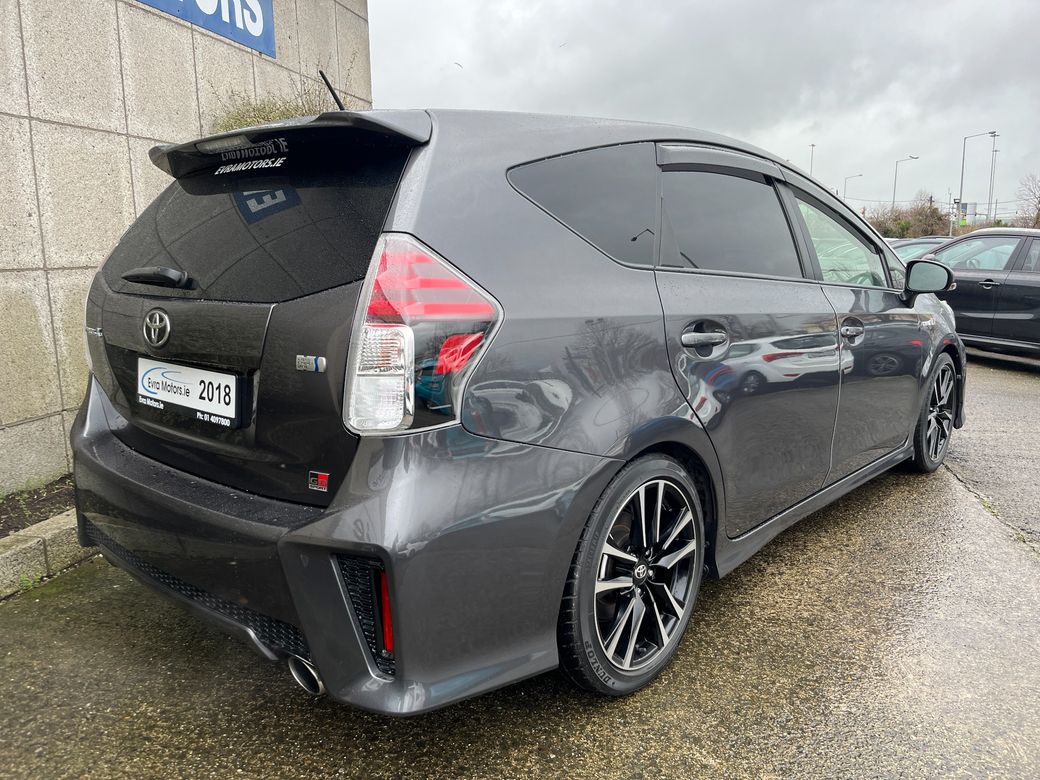 2018 Toyota Prius Alpha