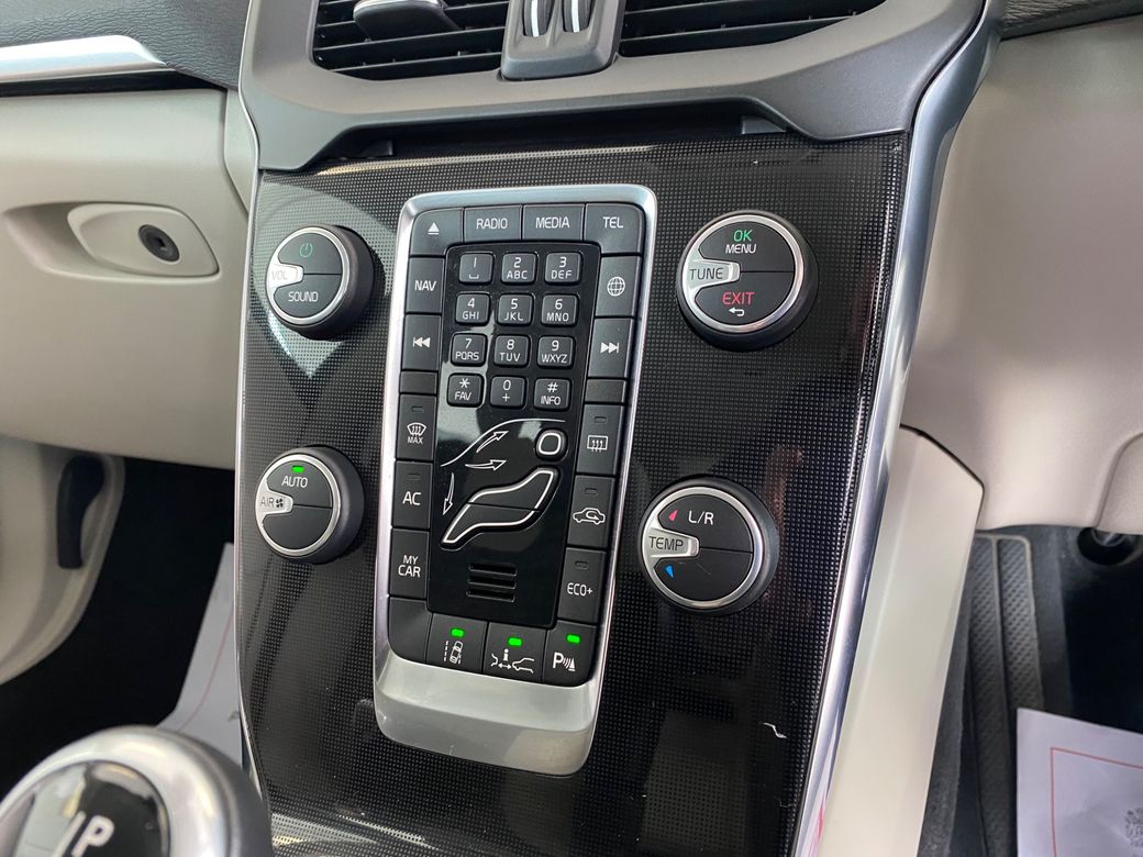 2016 Volvo V40
