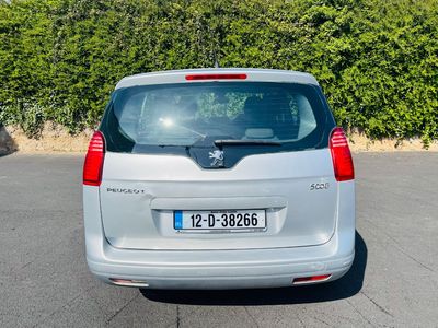 2012 Peugeot 5008