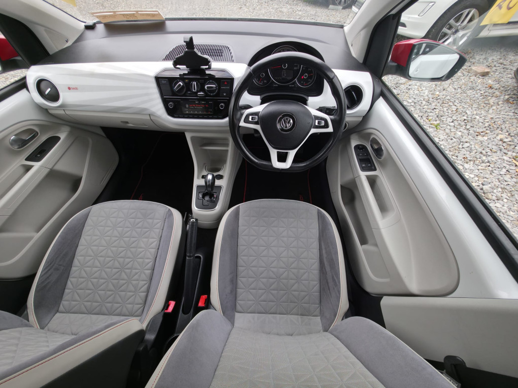 2017 Volkswagen up!