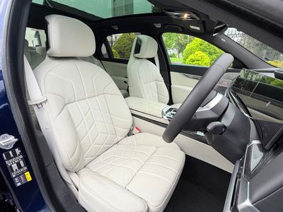 2026 BMW i7