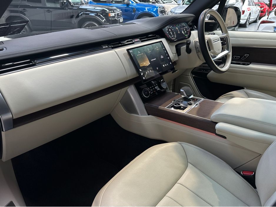2023 Land Rover Range Rover