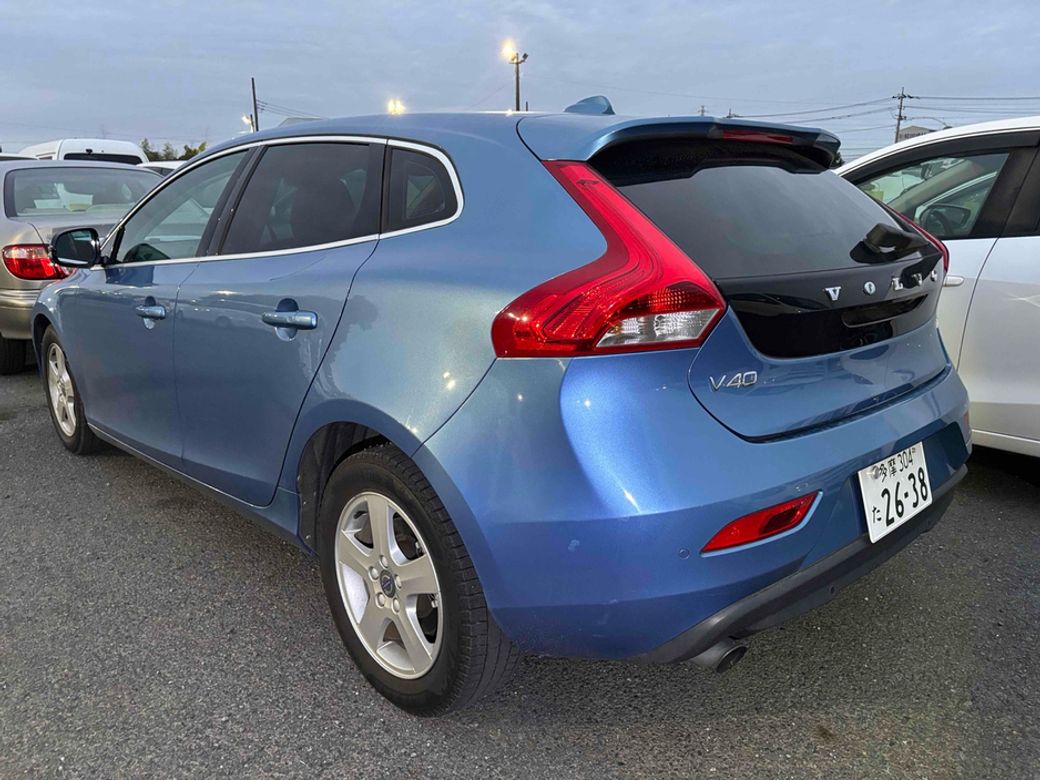 2015 Volvo V40