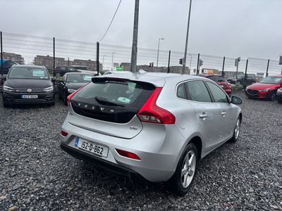 2015 Volvo V40