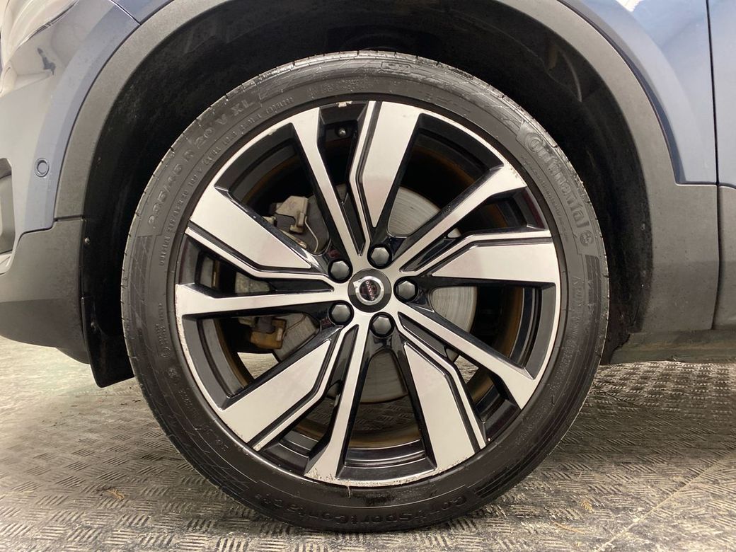 2022 Volvo XC40