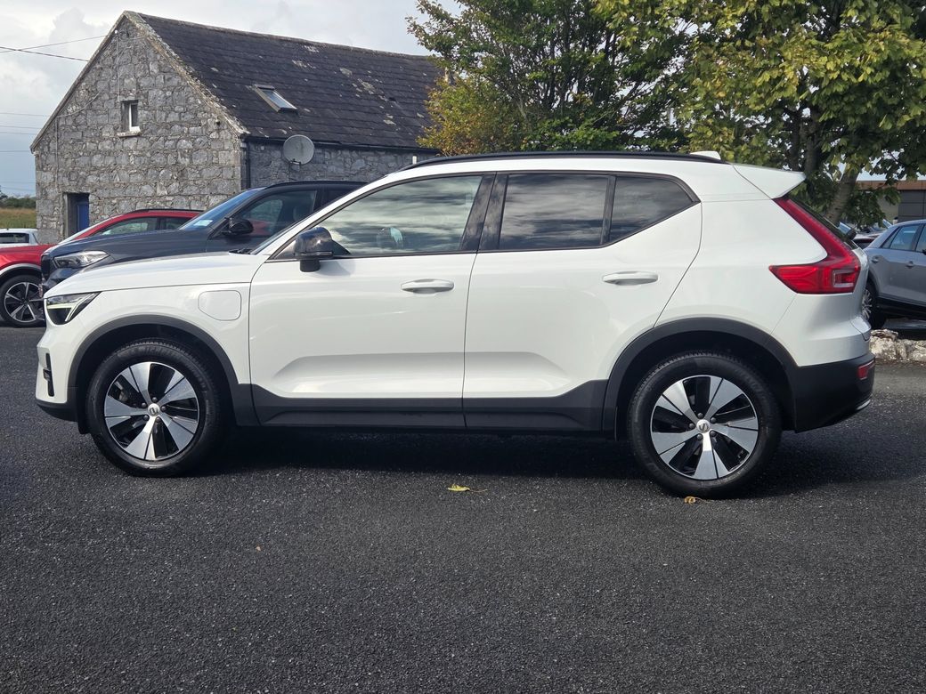 2023 Volvo XC40