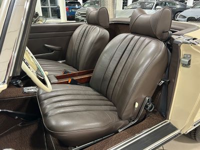 1971 Mercedes-Benz SL Class