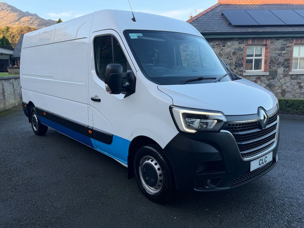 2023 Renault Master