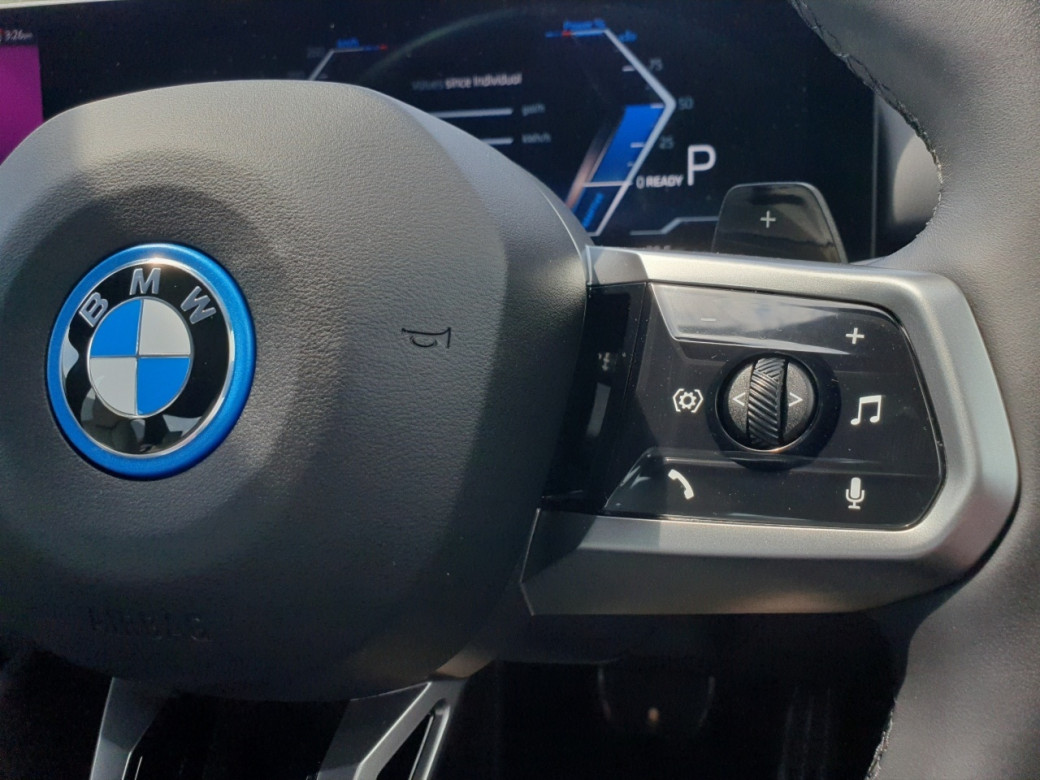 2025 BMW 530