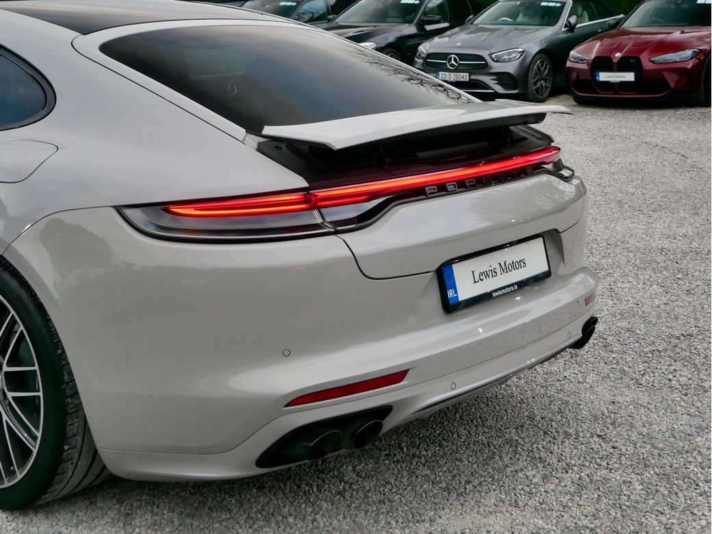 2023 Porsche Panamera