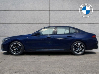 2025 BMW 530