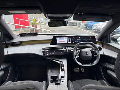 2025 Peugeot 5008