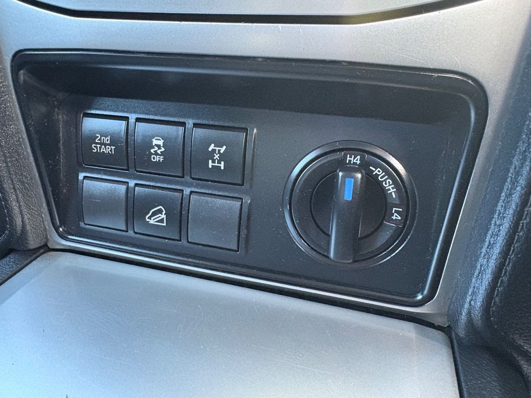 2020 Toyota Landcruiser