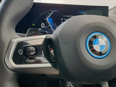 2025 BMW 530