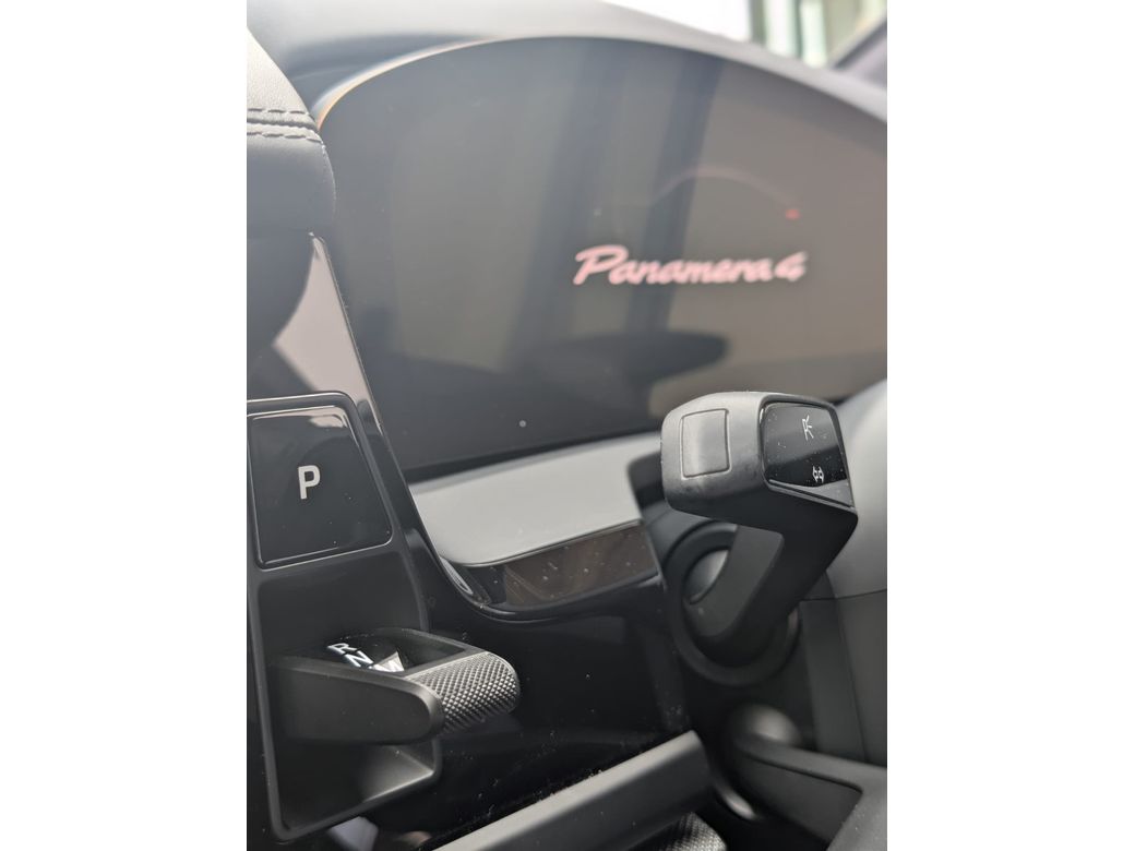 2025 Porsche Panamera