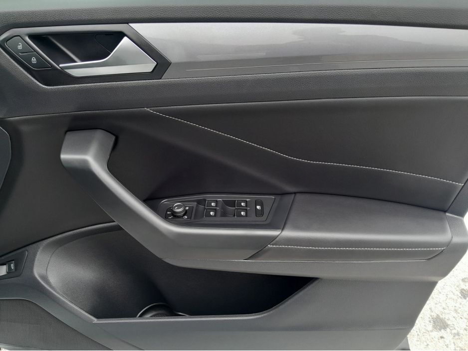 2023 Volkswagen T-Roc