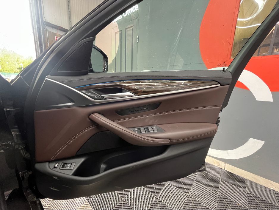 2021 BMW 5 Series