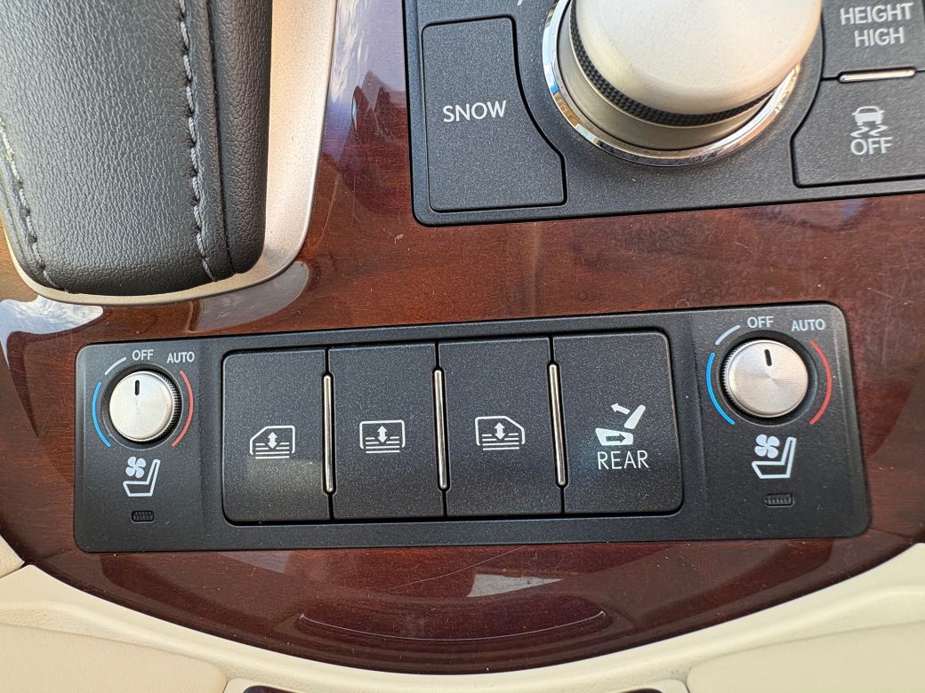 2015 Lexus LS