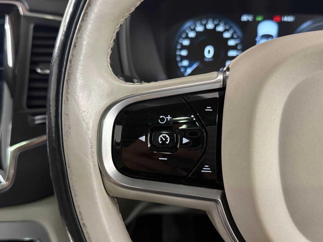 2017 Volvo XC90