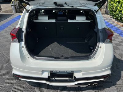 2017 Toyota Auris
