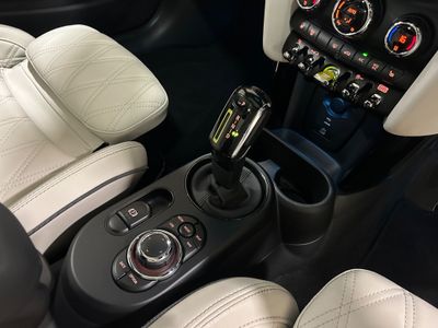 2022 Mini Hatch