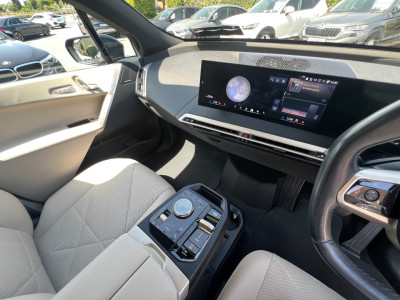 2023 BMW iX