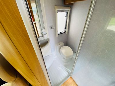 2006 SWIFT  SUNDANCE 590PR 
