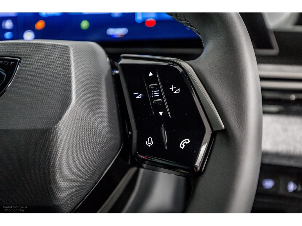 2025 Peugeot 5008