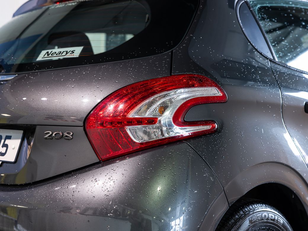 2013 Peugeot 208
