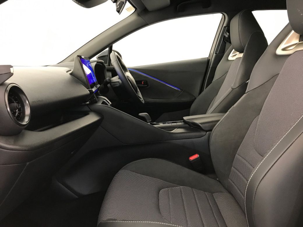 2025 Toyota C-HR
