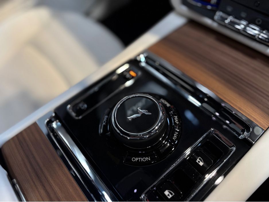 2024 Rolls-Royce Phantom