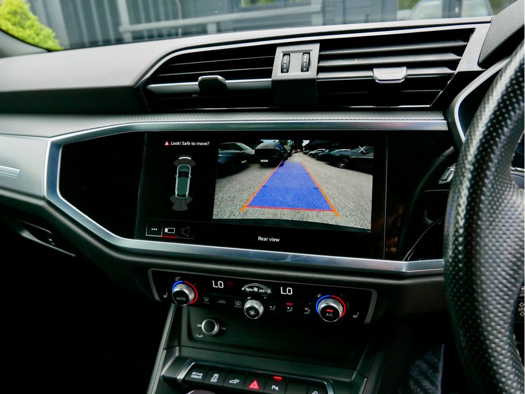 2022 Audi Q3