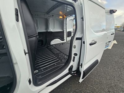 2021 Peugeot Partner