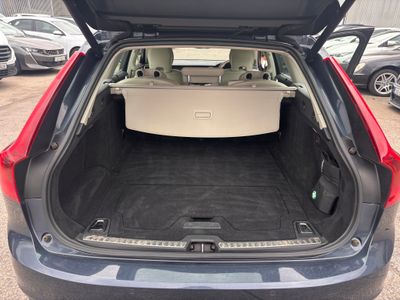 2020 Volvo V90